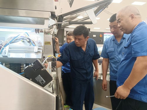 技術(shù)協(xié)同提效能，專(zhuān)業(yè)輪保養(yǎng)精兵——河南中煙漯河卷煙廠與常德煙機(jī)公司攜手推進(jìn)新型設(shè)備深度維保